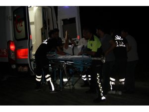 Hatay’da kaçak mültecilerle yaşanan kovalamacada bir polis yaralandı