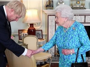 Dünya bu kararı konuşuyor: Kraliçe 2. Elizabeth, parlamentonun askıya alınması talebini onayladı