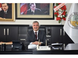 Başkan Turanlı,  30 Ağustos Zafer Bayramını kutladı