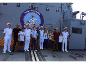 TCG Oruç Reis ve TCG Güven savaş gemileri kapılarını ziyaretçilere açtı