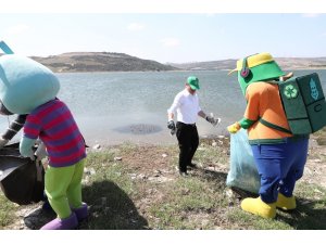 Başkan Kartoğlu temiz çevre için kolları sıvadı