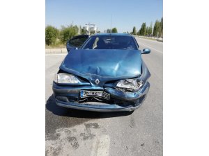 Sungurlu’da iki otomobil çarpıştı: 3 Yaralı