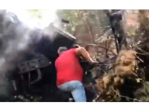 Kastamonu’da uçurumdan yuvarlanan kamyon alev alev yandı: 3 ölü