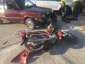 Boyabat’ta motosiklet ile otomobil çarpıştı: 1 yaralı