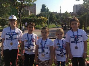 Kanseri yenen çocuklar maratona katıldı