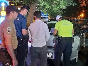 İstanbul'da polisten değnekçilere gece operasyonu!