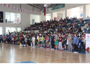 Hakkari’de yaz spor okulları sona erdi