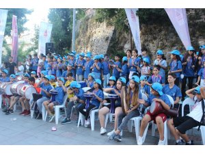 Galata Kulesi Meydanı’nda çocuklardan müzik ziyafeti