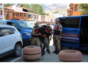 Erzurum’da hayvan hırsızlığı çetesi çökertildi