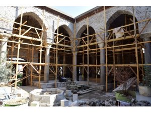 Tarihi Ulucami’de restorasyon devam ediyor