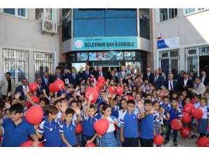 Gaziantep’te öğrenciler ders başı yaptı