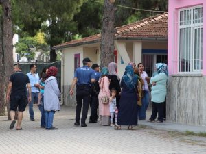 Denizli'de okulda kayıp çocuk alarmı!  Yaramaz çocuk dolaptan çıktı