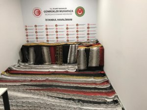 İstanbul Havalimanı’nda 355 metre işlenmiş yılan derisi yakalandı