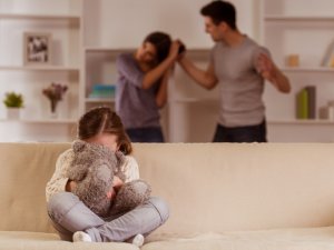 “Aile içi şiddet bulaşıcıdır, çocukları da etkiler”