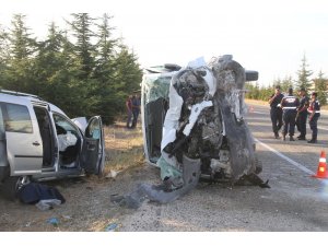Eskişehir’de feci kaza: 2 ölü, 2 yaralı