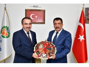 Kamu Hastaneleri Genel Müdürü Ataseven’den Başkan Gürkan’a ziyaret