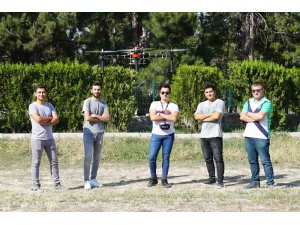 Üniversite öğrencileri kendi yaptıkları drone ile yarışmaya katılacak