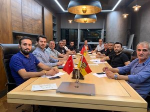 Yeni Malatyaspor yönetimi ‘Futbol Köyü’ için toplandı