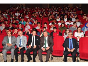 Isparta’da öğrencilere ‘Toplumsal Birliktelik ve Hareketliliğin Faydaları’ konferans