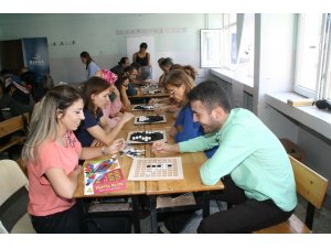 Devrek’te düzenlenen zeka oyunları etkinliğine eğitimcilerden yoğun ilgi