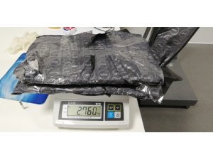 İstanbul Havalimanı’nda 13 kilo kokain ele geçirildi