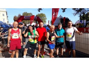 Bursalı koşuculardan Odessa maratonunda büyük başarı
