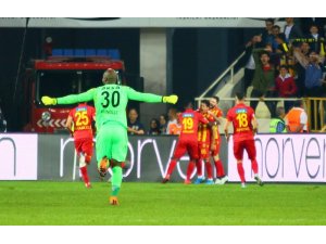 Guilherme asist ve golleriyle Yeni Malatyaspor’u sırtlıyor