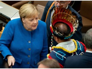 Merkel 2050 yılına kadarki iklim değişikliği hedeflerini açıkladı
