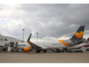’Thomas Cook’a ait uçaklar Antalya Havalimanı’nda yolcu almaya başladı
