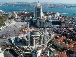 Taksim Camisi'nin ince işçiliğinin yüzde 35'i tamamlandı