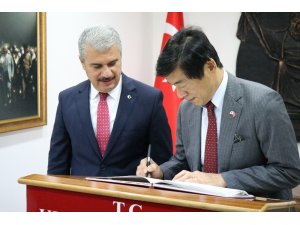 Japonya Ankara Büyükelçisi, Akio Miyajima Kırşehir’de Valilik ve Belediye Başkanlığını ziyaret etti