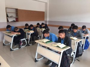 Akdağmadeni Anadolu Erkek İmam Hatip Lisesinden Mehmetçiğe dualı destek