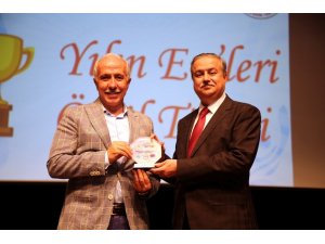 ‘Yılın En’lerinde, Akdeniz Belediyesi iki ödül birden aldı
