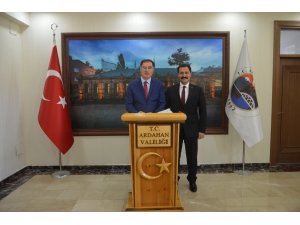 Kamu Başdenetçisi Şeref Malkoç, Ardahan Valisi Mustafa Masatlı’yı ziyaret etti