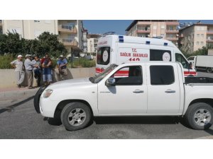 Antalya’da motosiklet ile kamyonet çarpıştı: 2 yaralı
