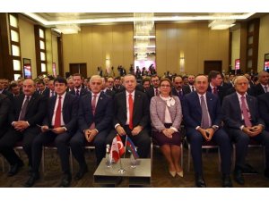 Yırcalı, Türk Diasporası buluşmasında moderatörlük yaptı