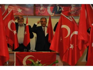 Akşehir Belediye Meclisinden Barış Pınarı Harekatı’na destek