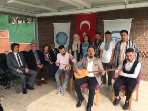 Türk Cumhuriyetlerinden Mehmetçik’e Barış Pınarı Destanı Türküsü