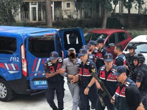 İzmir’de 11 ayrı suçtan aranan şahıs yakalandı