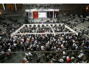 Beşiktaş’ta başkanlık seçimine yoğun katılım