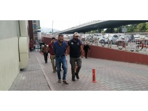 Kayseri’deki DEAŞ operasyonunda gözaltına alınan 3 kişi adliyeye sevk edildi