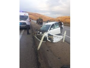 Aşkale’de iki ayrı trafik kazası: 3 yaralı