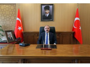 Vali Günaydın:”Bağımsızlık mücadelesi veren milletlere iham kaynağı olmuş Mustafa Kemal Atatürk’ü rahmetle anıyorum”