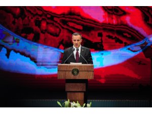Bakan Ersoy: “Atatürk’ün hayatını ezberlemek değil anlamak zorundayız”