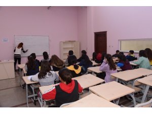 Diyarbakır Büyükşehir Belediyesi’nden öğrencilere ücretsiz kurs