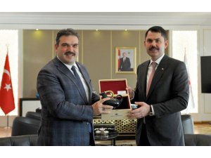 Rektör Çomaklı’dan Çevre ve Şehircilik Bakanı Murat Kurum’a ziyaret