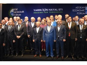 AK Parti İzmir Milletvekili Binali Yıldırım: “Değişimin karşısında durursak yok olur gideriz”