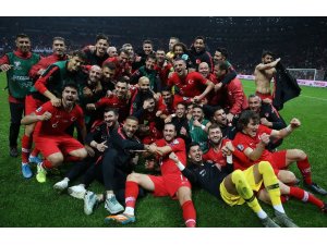 2020 Avrupa Futbol Şampiyonası Elemeleri H Grubu 9. maçında Türkiye, İzlanda ile berabere kalarak adını Avrupa Şampiyonası’na yazdırmayı garantiledi.