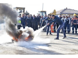 Mamak Belediyesinden çalışanlarına yangın tatbikatı