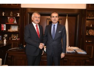 AK Parti Sözcüsü Çelik, CHP’li Adana Büyükşehir Belediyesini ziyaret etti